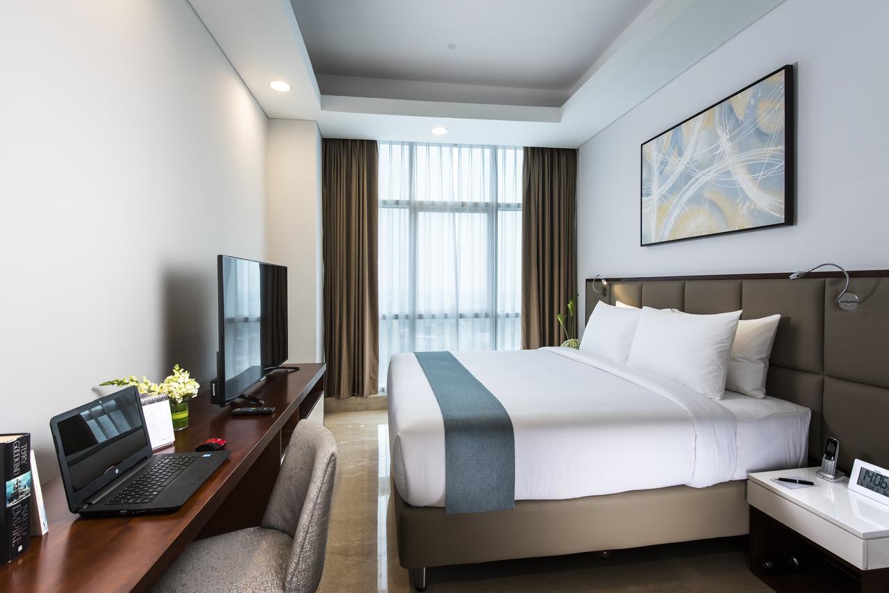 Oakwood Suites La Maison Jakarta Exterior photo