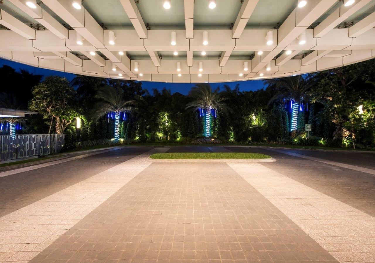 Oakwood Suites La Maison Jakarta Exterior photo
