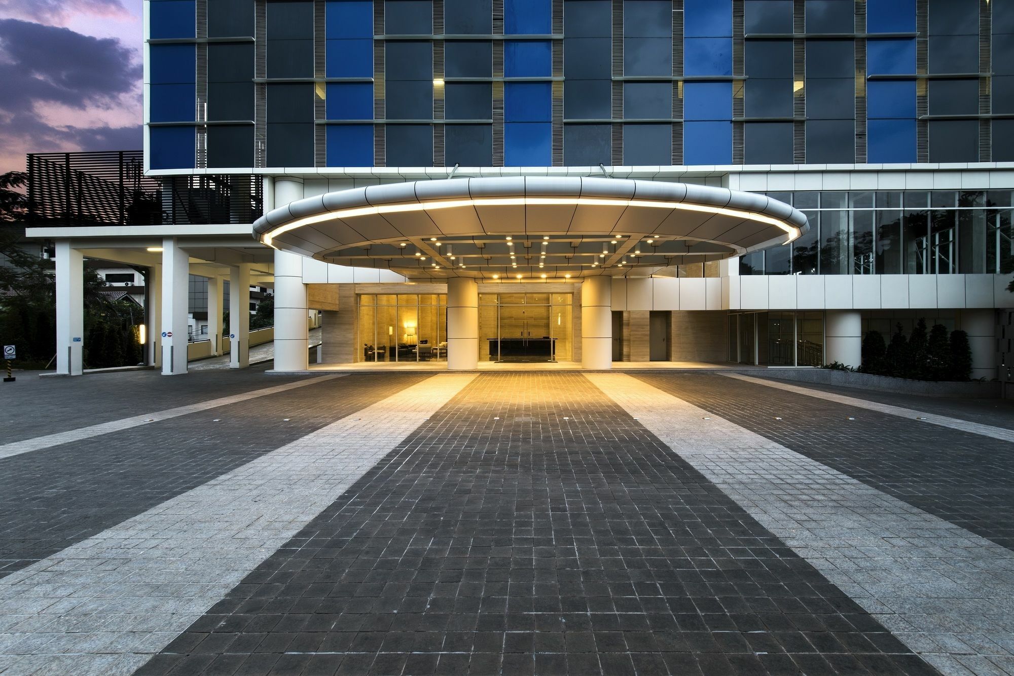 Oakwood Suites La Maison Jakarta Exterior photo