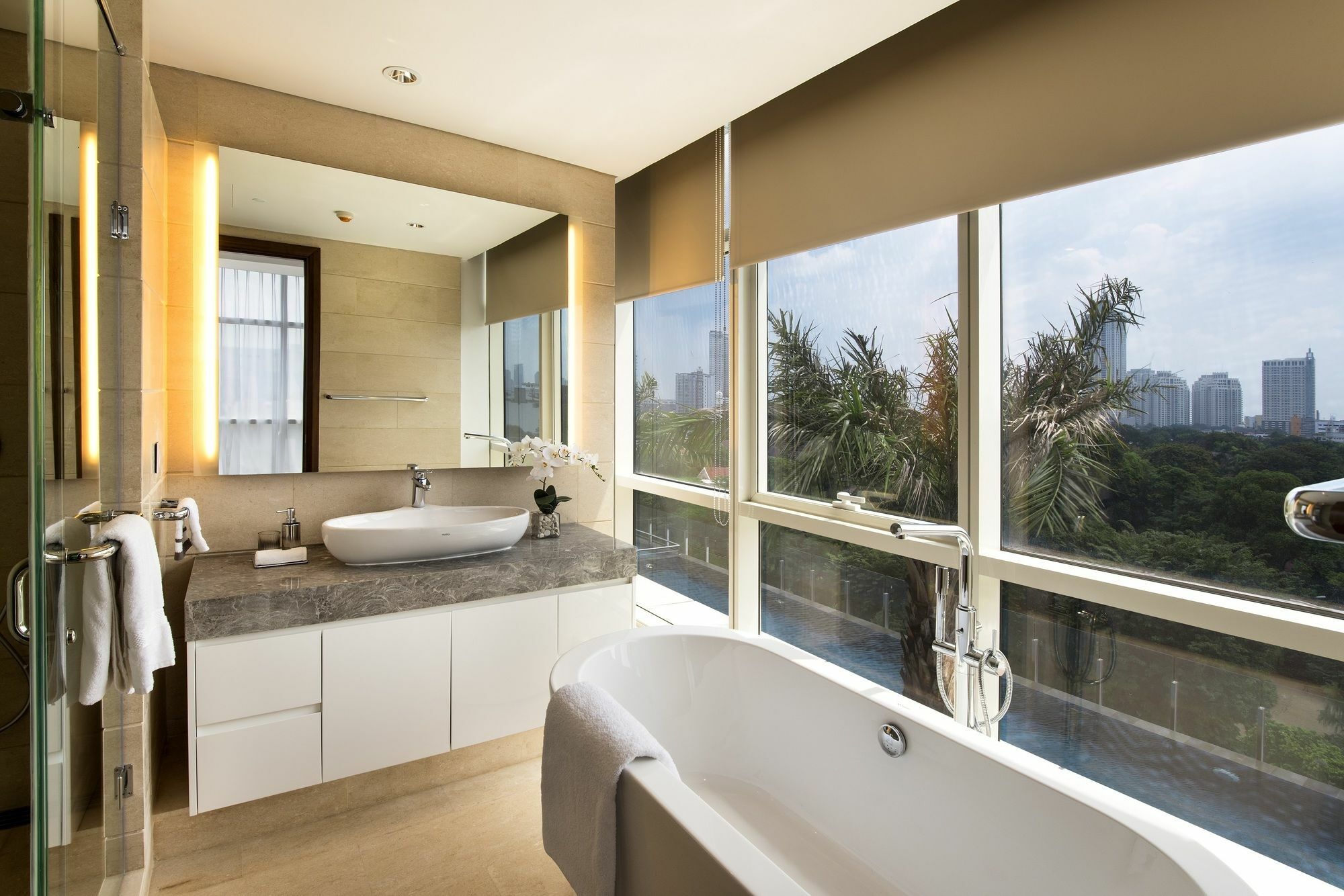 Oakwood Suites La Maison Jakarta Exterior photo